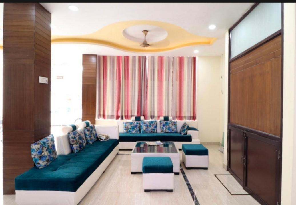 Hotel Kb Square Near Chandigarh Railway Station エクステリア 写真