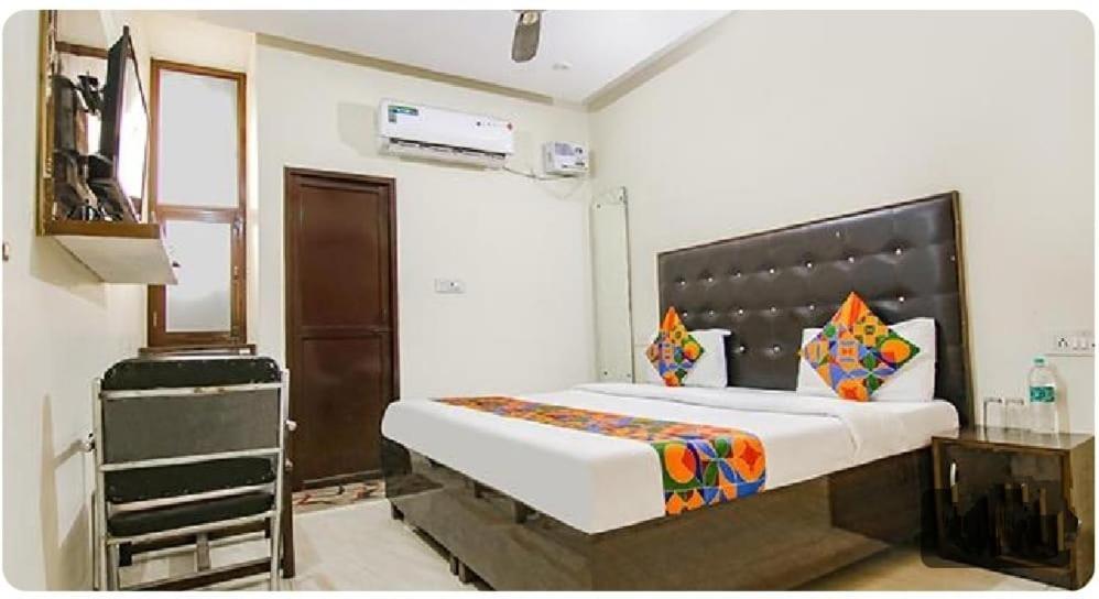 Hotel Kb Square Near Chandigarh Railway Station エクステリア 写真
